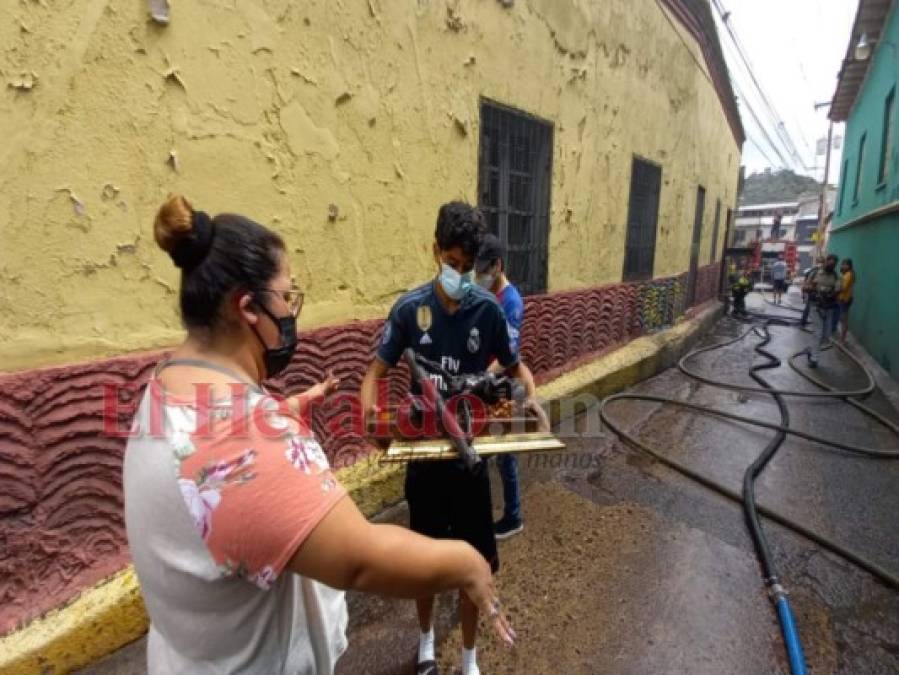 Incendio casi destruye por completo histórico inmueble de la avenida Cervantes (FOTOS)