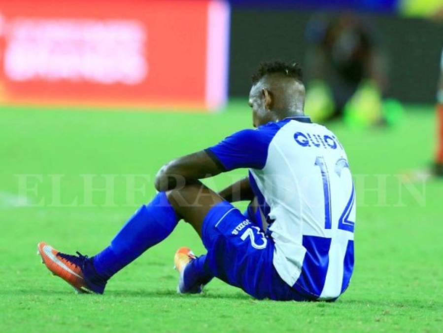 Caras largas tras la eliminación de Honduras ante México en la Copa Oro