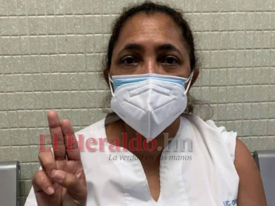 Los rostros del personal de salud que ya recibieron la primera dosis de vacuna contra covid-19 (FOTOS)