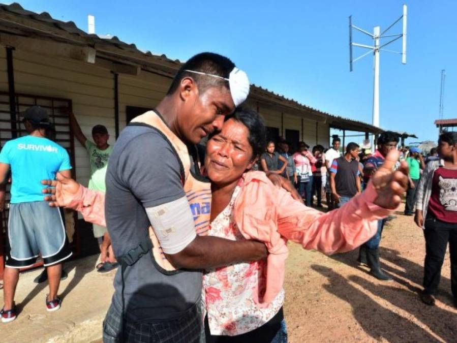 FOTOS: El rostro de los sobrevivientes del naufragio en La Mosquitia y el emotivo reencuentro con familiares