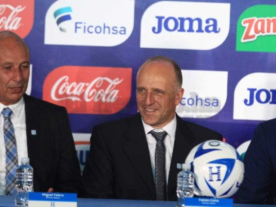 FOTOS: Los gestos de Fabián Coito durante su presentación como entrenador de Honduras