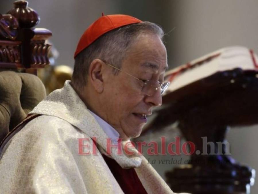 Con mucha fe y devoción capitalinos acuden a misa de Domingo de Resurrección