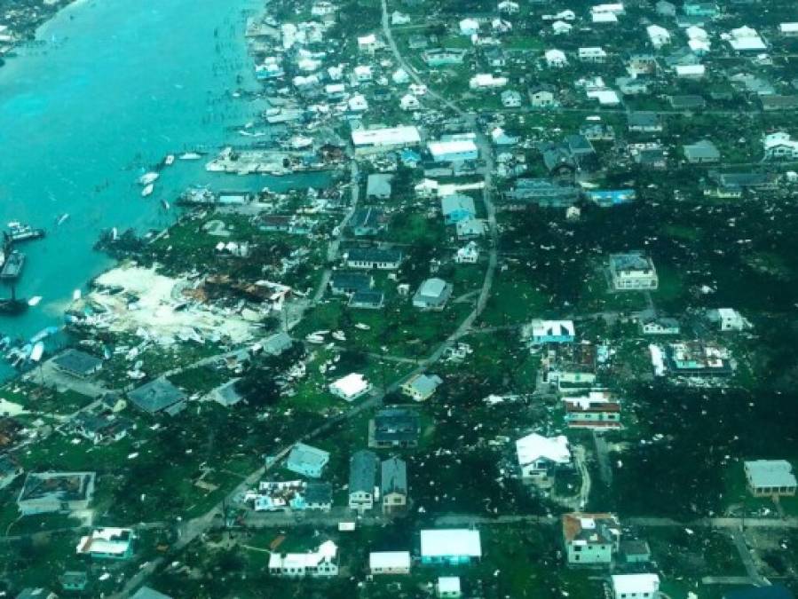 Las primeras fotos aéreas de la devastación de Dorian en Bahamas