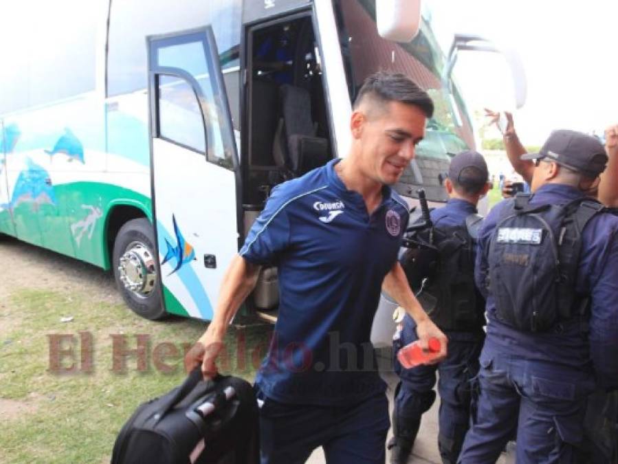 FOTOS: La hermética llegada de Motagua al Carlos Miranda para el clásico