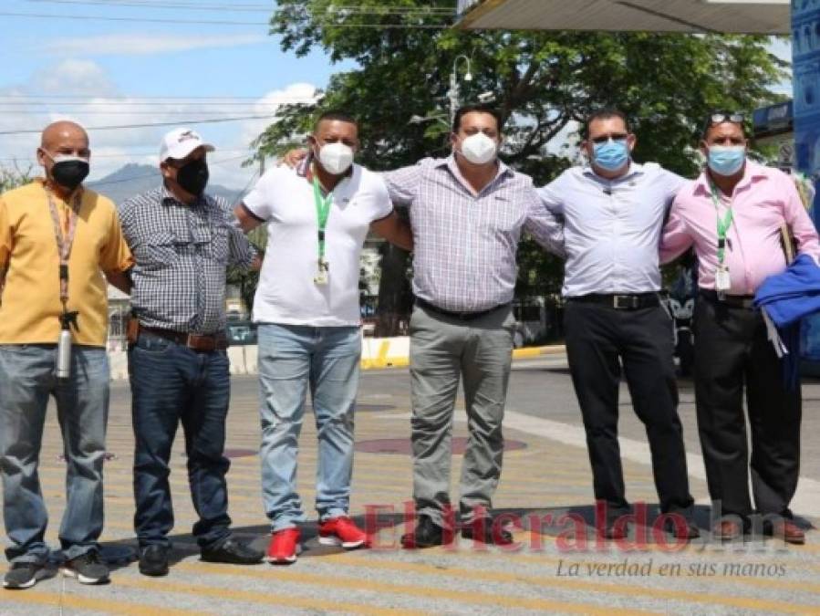 EN FOTOS: Alcaldes hondureños viajan a El Salvador por donación de vacunas anticovid