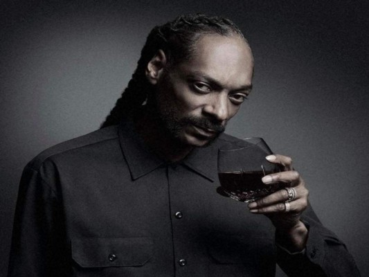 Snoop Dogg celebra sus 50 años entre el éxito de su música y la marihuana (Fotos)