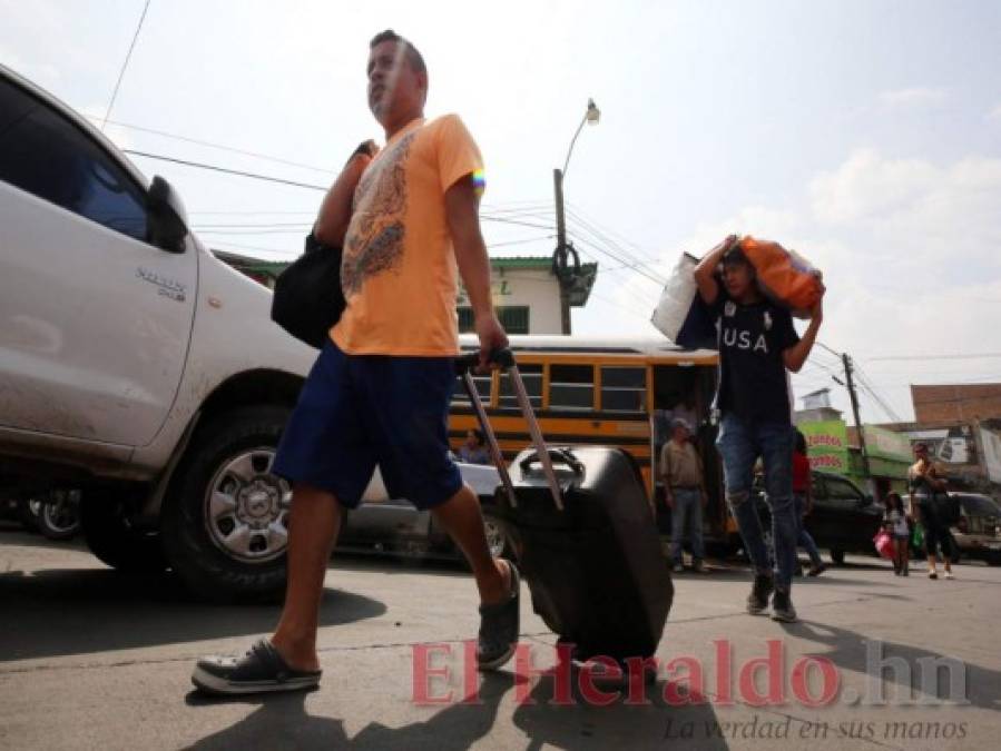 ¡Abarrotadas! Así lucen las terminales de buses por el éxodo de veraneantes