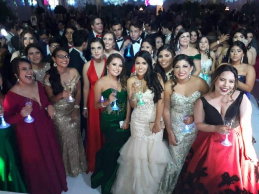 Así lucieron los estudiantes de La Estancia School en su Prom