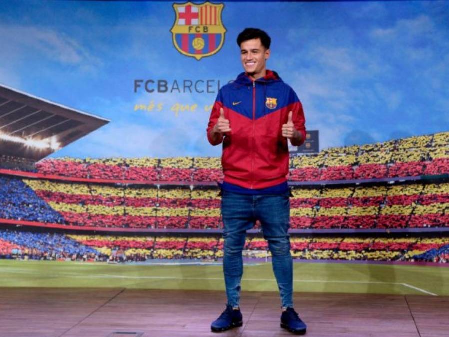 Fotos: Así fue la llegada de Coutinho a la sede del FC Barcelona