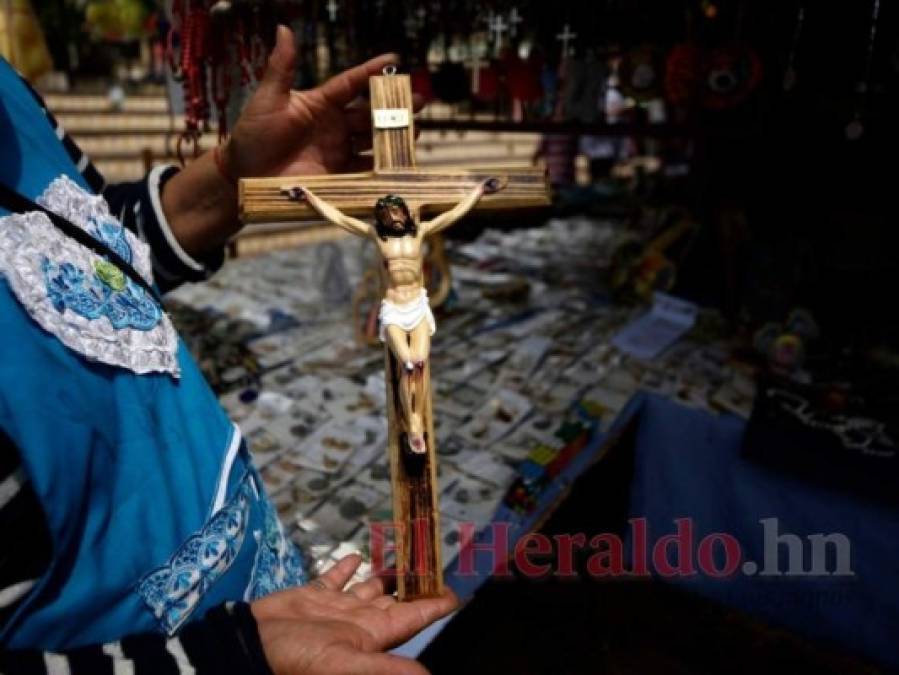 Feligreses conmemorarán Día de la Santa Cruz por segunda vez en confinamiento