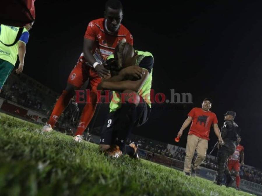 FOTOS: Tristeza, lágrimas y dolor en los jugadores del Olancho FC tras perder la final de la Liga de Ascenso ante Real Sociedad