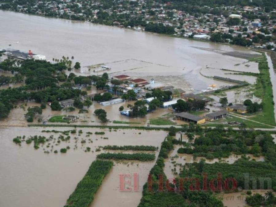 Las catastróficas imágenes del Valle de Sula convertido en una inmensa laguna