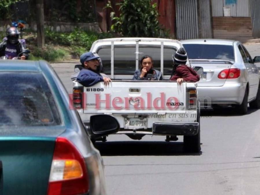 FOTOS: En caravanas retornan viajeros al cierre de la Semana Santa