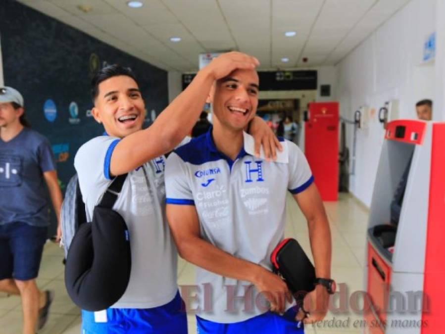 FOTOS: 'Los pelones', Jonathan Rubio no pudo evitar el ritual tras debutar con la H