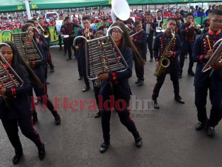 Grupos marciales deleitaron en I Concurso de Bandas de EL HERALDO 2019