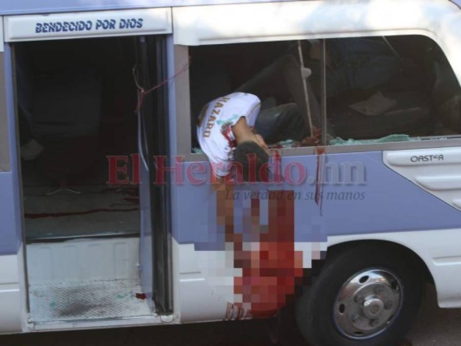 Dramáticas fotos del tiroteo que dejó dos muertos en bus rapidito