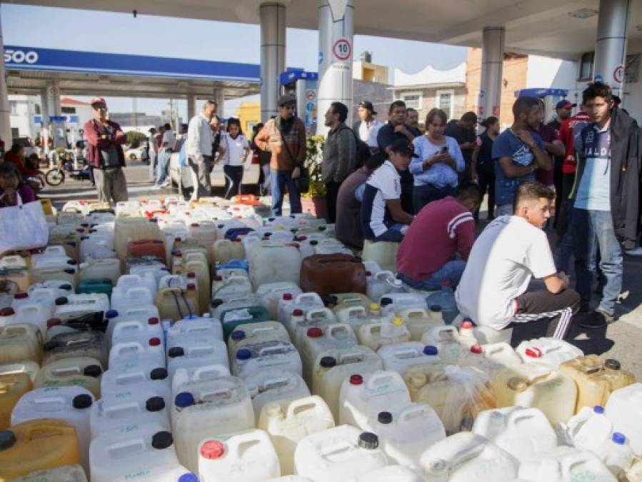 Impactantes imágenes de la crisis por escasez gasolina en México