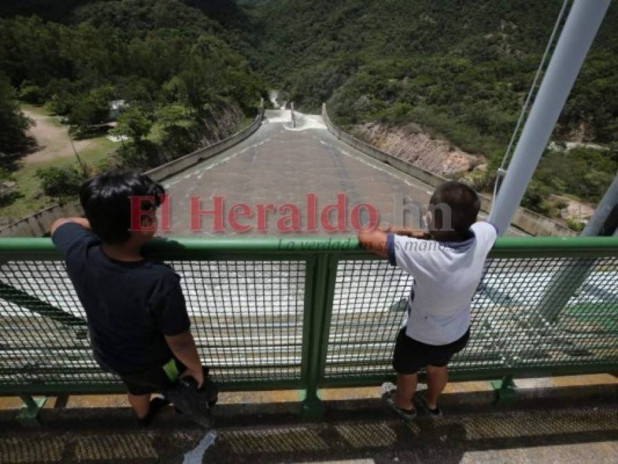 Imágenes de represa La Concepción en su nivel máximo tras intensas lluvias