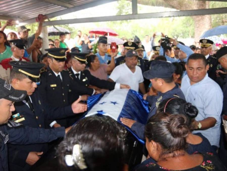 Así fue el entierro del policía que falleció en accidente de tránsito
