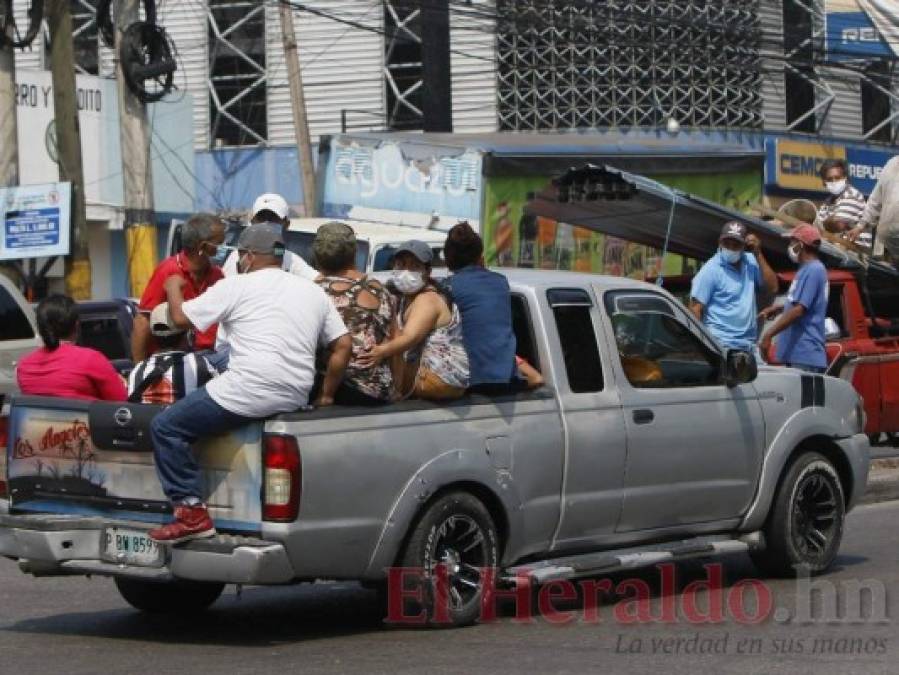 En 'pailas', así se movilizan capitalinos ante falta de transporte público
