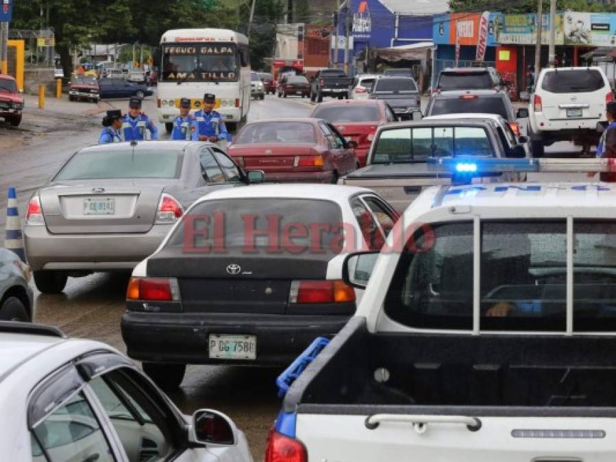 Llegan las caravanas de capitalinos que regresan del feriado morazánico