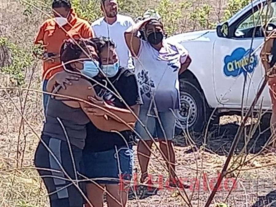 Las dramáticas imágenes del hallazgo del cadáver de un taxista raptado en la capital (FOTOS)