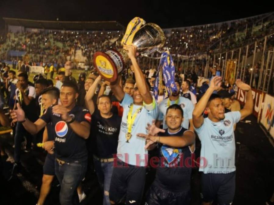 FOTOS: La celebración de Motagua tras conquistar la copa 17 ante Olimpia