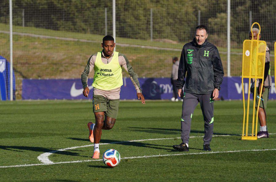 ¡Dos bajas! El 11 titular de Honduras para amistoso ante Perú en España