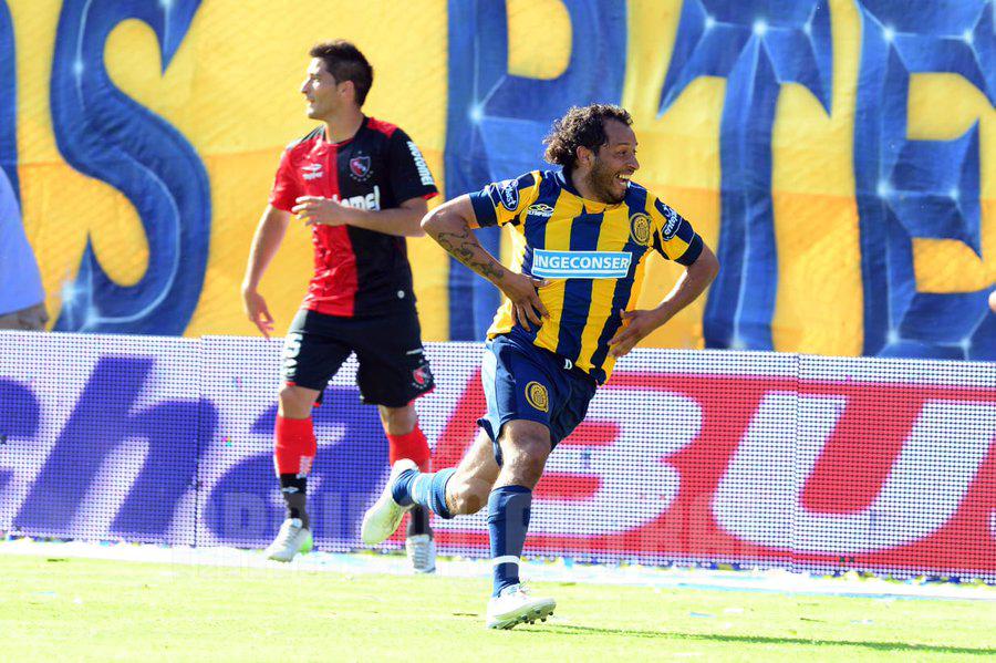 Jugó 20 años en el fútbol élite, su vida cambió y ahora trabaja como albañil