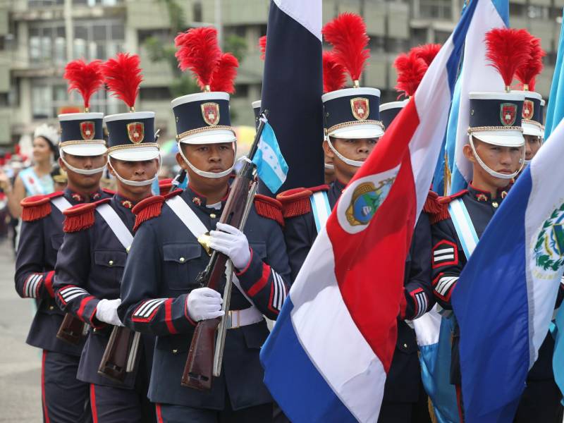 Las banderas centroamericanas ondearán en las principales calles de la capital como parte de los homenajes por el aniversario de la emancipación política.
