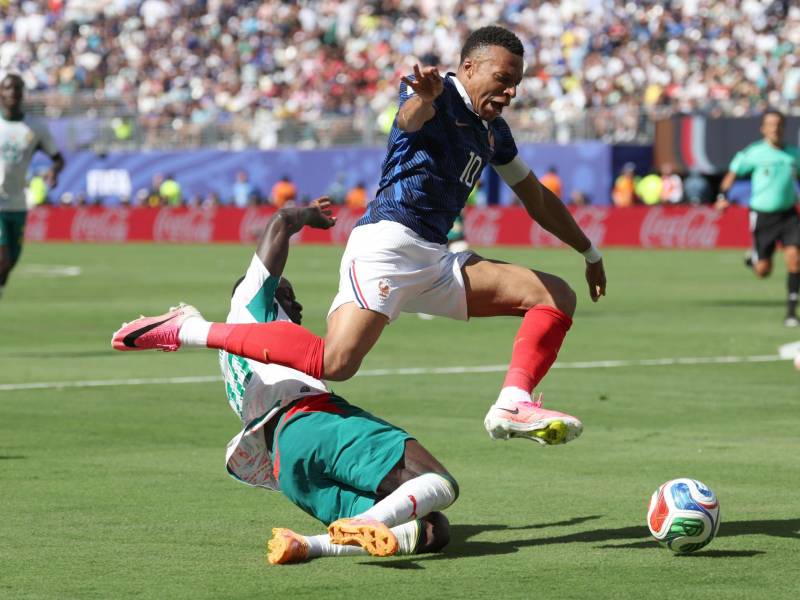 Francia golea a Senegal y afirma que es candidato al título en Mundial 2026 ¡Doblete de Mbappé!