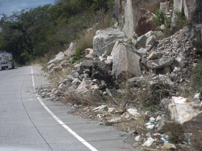 EL HERALDO ha recorrido el Canal Seco en cuatro ocasiones, evidenciando los derrumbes y mal estado de la vía.