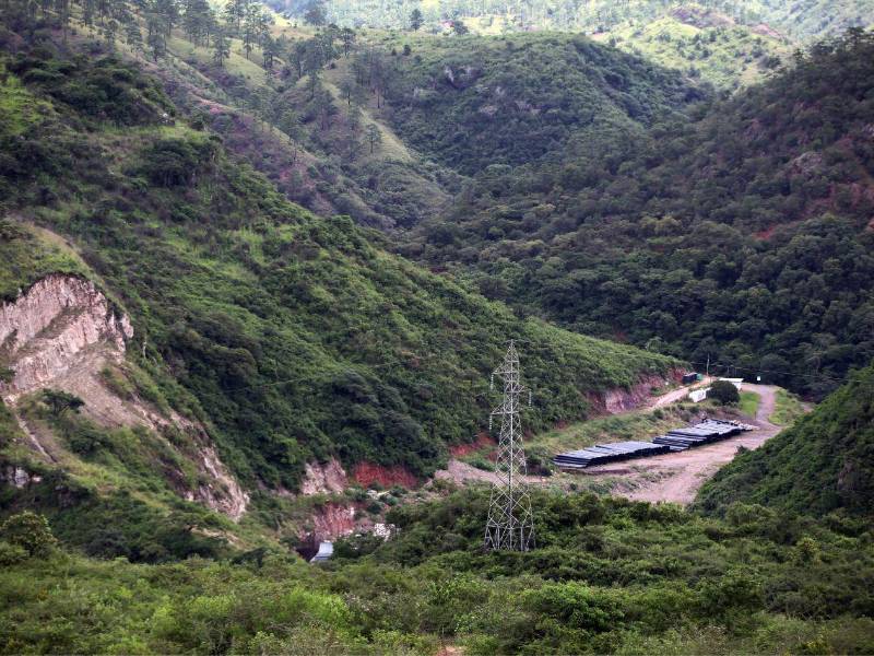 La represa San José apenas registra 8% de avance en la gestión de Jorge Aldana, dejando a cientos de vecinos sin solución ante crisis de agua, según lo mencionó Manuel Amador.