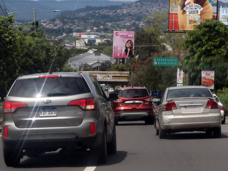 Como de costumbre, la situación empeora en horarios pico: entre las 6:00 y 9:00 a.m. y las 3:00 y 5:00 p.m.