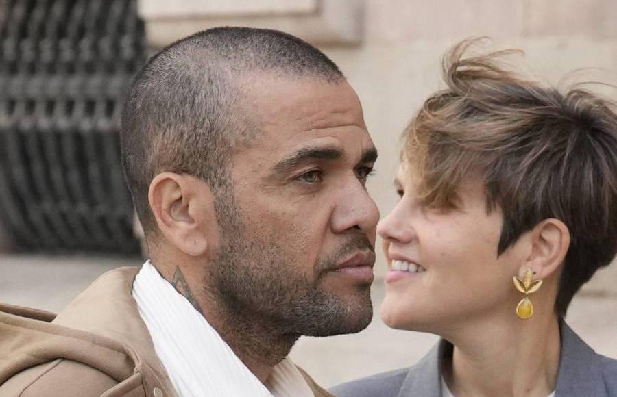 Dani Alves y la decisión que tomó con el padre de Neymar tras su libertad