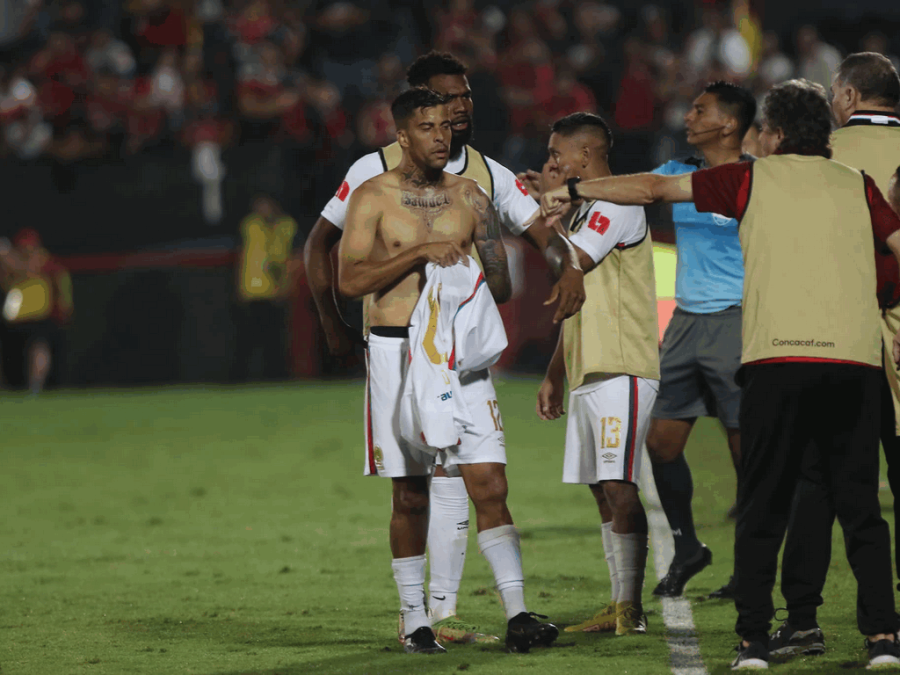 ¡Rey León! Imágenes del festejo de Olimpia tras ganar la Concacaf League 2022