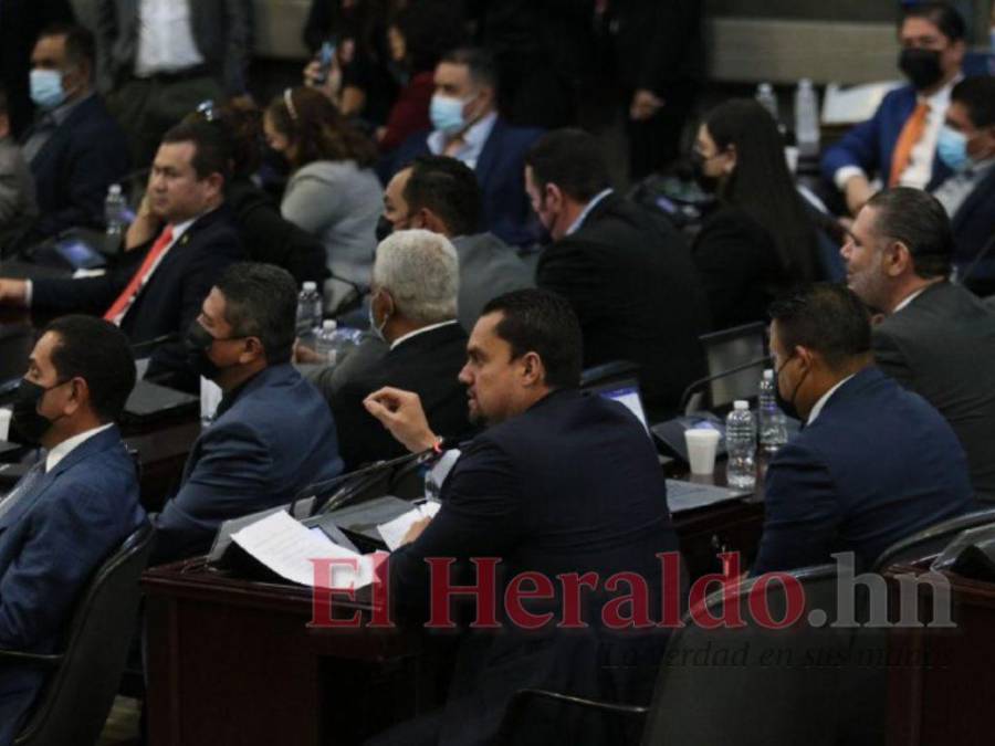 Sin consenso por el artículo 15, pitazos y molestias, Congreso Nacional debate ley para Junta Nominadora