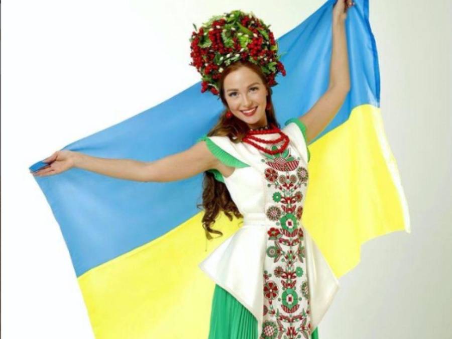 De las pasarelas al campo de batalla: la Miss Ucrania que regresó al ejército para luchar contra Rusia
