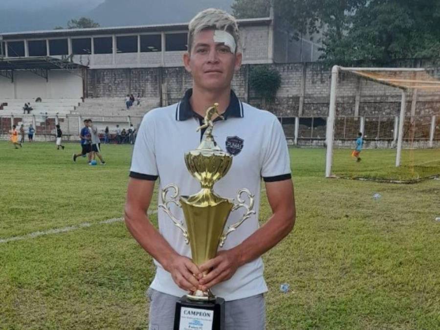 Del trabajo de campo a la Selección de Honduras: La humilde vida de Francisco Martínez