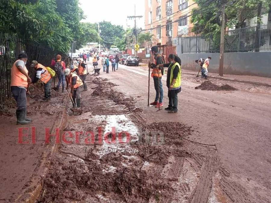 Destrucción y ruinas: lo que dejó la lluvia en su paso por la capital