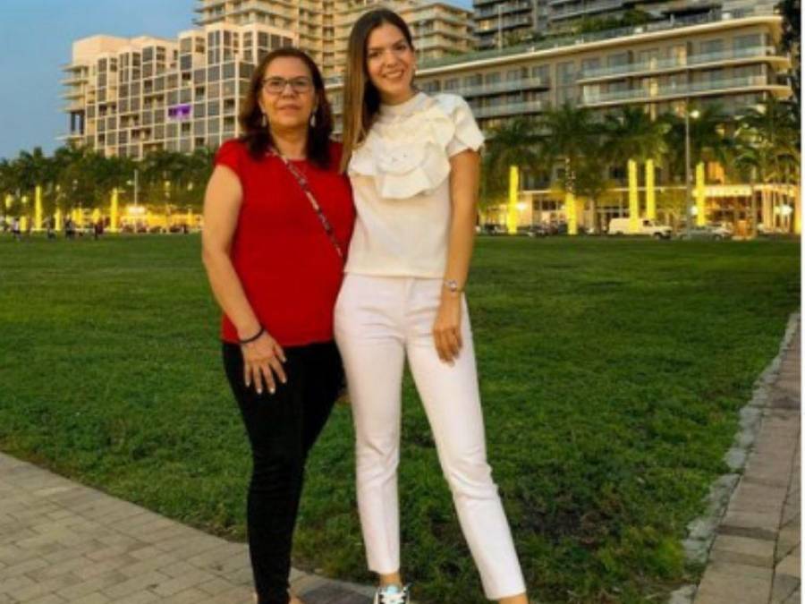 “Madre desde mis 23; no cambiaría mi historia”: Así celebraron estas reconocidas hondureñas