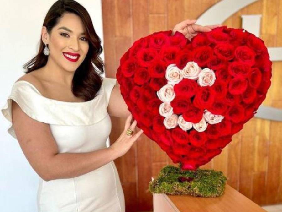Regalos, citas románticas y en pareja disfrutaron las famosas hondureñas del Día de San Valentín