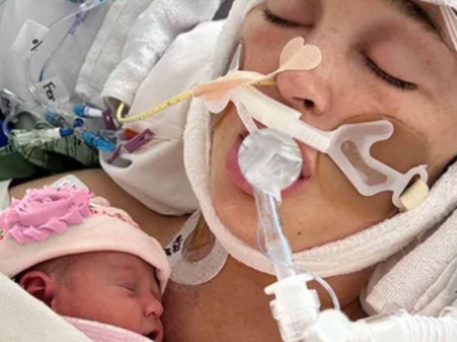 Lo que se sabe de la salud de Jackie Miller, influencer en coma antes de dar a luz a su hija