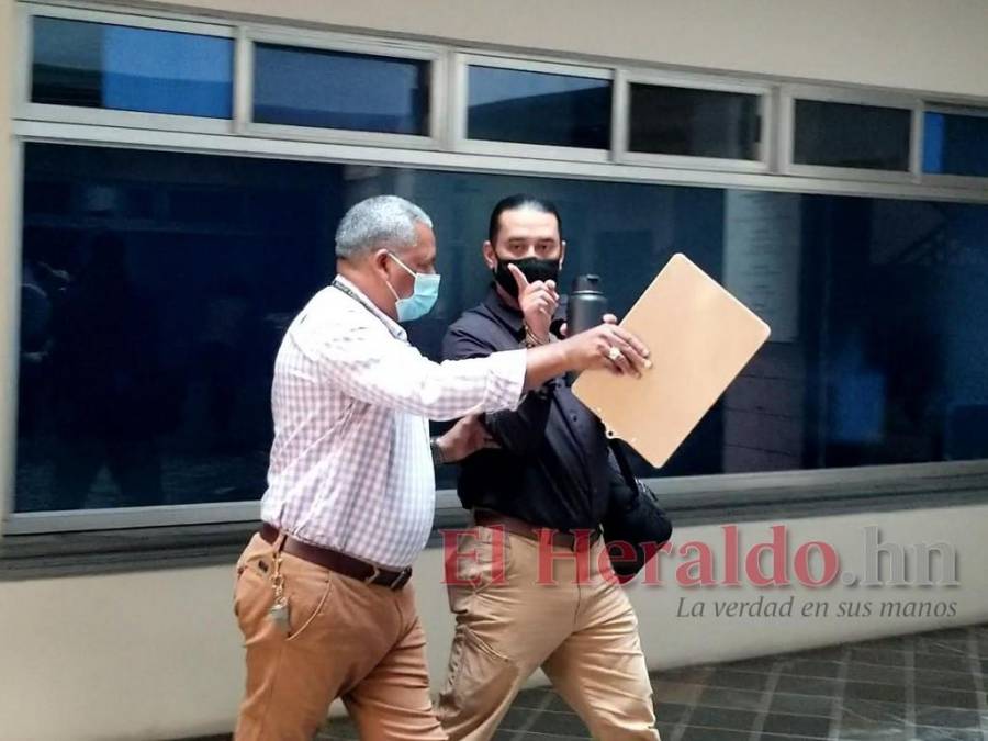 Bográn a la cárcel, Moraes a su casa: Así fue la salida del tribunal tras sentencia por caso de hospitales móviles(Fotos)