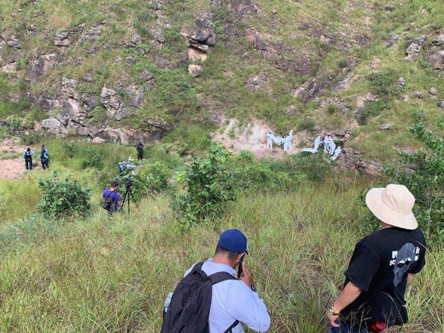 Lo que se sabe sobre la dantesca cueva usada como cementerio clandestino en la colonia Villa Nueva