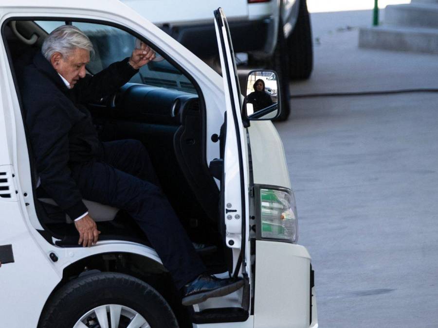 Así fue la visita a Juárez del presidente Andrés López Obrador tras incendio en estación migrante