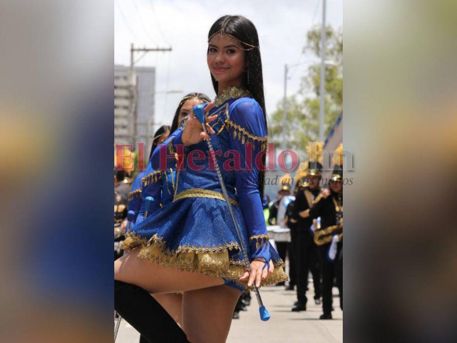 Las palillonas más bellas de los desfiles patrios este 2022 en Honduras