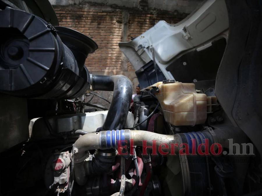 Enorme flota de cisternas en Alcaldía de Tegucigalpa evidencian abandono y descuido