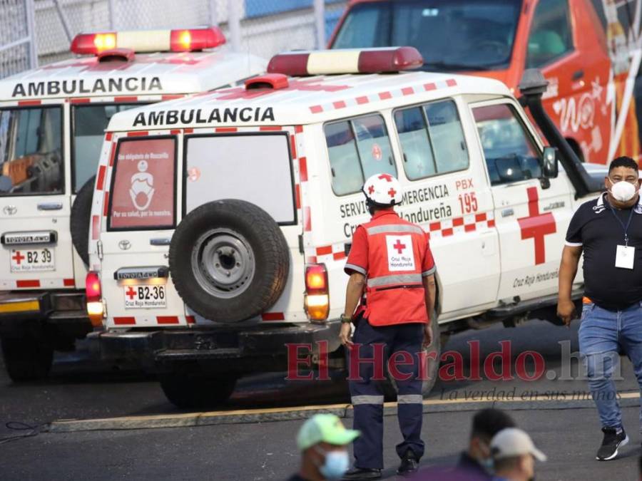 En familia y con emoción: El ambiente en el clásico capitalino por la semifinal del Clausura