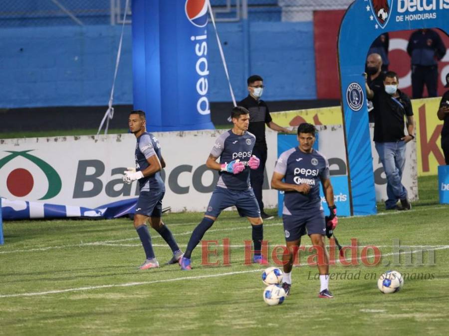 En familia y con emoción: El ambiente en el clásico capitalino por la semifinal del Clausura